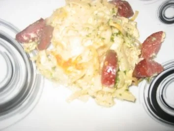 Rezept: Tagliatellen-Auflauf mit Knoblauchwurst Bild Nr. 6 Tagliatellen-Auflauf mit Knoblauchwurst - Rezept - Bild Nr. 6