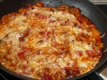 Rezept: Pasta: Bratnudeln mit Käse überbacken Bild Nr. 2 Pasta: Bratnudeln mit Käse überbacken - Rezept - Bild Nr. 2