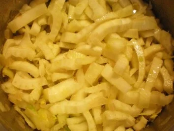 Tortelini`s mit Fenchel-Lauch-Tomaten-Sauce - Rezept - Bild Nr. 3