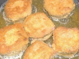 Ziegenkäsetaler mit Zucchini und Bacon auf Rucola - Rezept - Bild Nr. 4