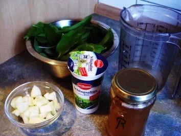 Bärlauchsüppchen mir Bärlauch-Kartoffelroulade - Rezept - Bild Nr. 2