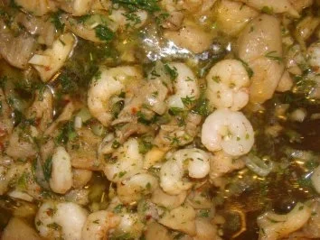 Rezept: Nudeln : - Bandnudeln mit Austernpilzen und Garnelen - Bild Nr. 2 Nudeln : - Bandnudeln mit Austernpilzen und Garnelen - - Rezept - Bild Nr. 2