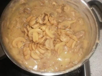 Pute auf Pute mit Käse überbacken -Ragout fin von der Pute fürs Abendbrot - Rezept - Bild Nr. 6