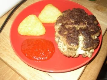 Rezept: Gefüllte Hack-Bärlauch-Riesenfrikadellen Gefüllte Hack-Bärlauch-Riesenfrikadellen - Rezept