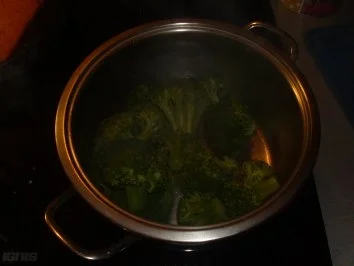 Rezept: Fleischgerichte: Wienerschnitzel Bild Nr. 3 Fleischgerichte: Wienerschnitzel - Rezept - Bild Nr. 3