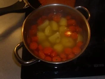 Rezept: Fleischgerichte: Wienerschnitzel Bild Nr. 4 Fleischgerichte: Wienerschnitzel - Rezept - Bild Nr. 4