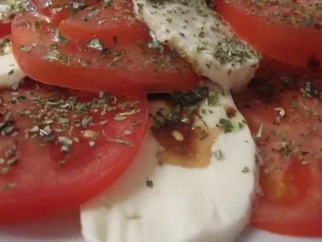 Tomaten-Mozzarella-Salat - Rezept - Bild Nr. 2