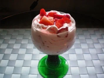 ERDBEER-QUARKCREME - Rezept