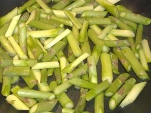 Rezept: Cocafladen mit grünem Spargel und Räucherlachs Bild Nr. 2 Cocafladen mit grünem Spargel und Räucherlachs - Rezept - Bild Nr. 2