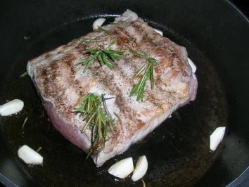 Rezept: Kalbsrücken, sanft gegart mit Spargel und Sauce Hollandaise Bild Nr. 3 Kalbsrücken, sanft gegart mit Spargel und Sauce Hollandaise - Rezept - Bild Nr. 3