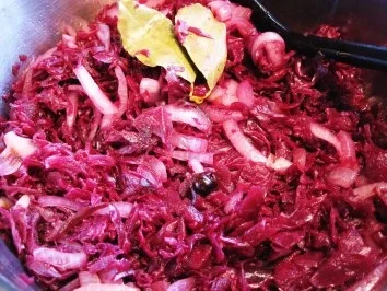 Rezept: Apfel-Rotkohl mit viel Zwiebeln ... Bild Nr. 4 Apfel-Rotkohl mit viel Zwiebeln ... - Rezept - Bild Nr. 4