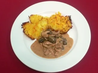 Züricher Geschnetzeltes mit Morchelrahm und Rösti - Rezept