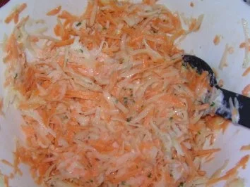 Möhren-Kohlrabi-Rohkost - Rezept