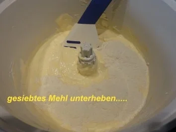 Rezept: Muffin: KÄSEKUCHENMUFFIN mit Mohnkern Bild Nr. 5 Muffin: KÄSEKUCHENMUFFIN mit Mohnkern - Rezept - Bild Nr. 5