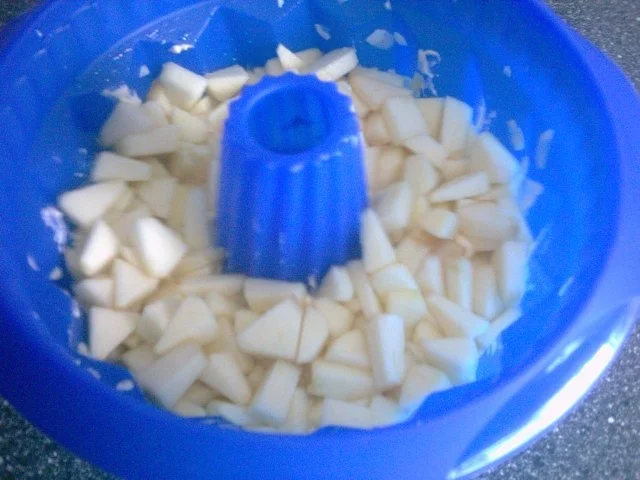 Apfelgugelhupf in Honigsirup - Rezept - Bild Nr. 9