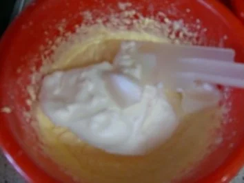 Rezept: Käse-Kirsch-Kuchenzwerg Bild Nr. 5 Käse-Kirsch-Kuchenzwerg - Rezept - Bild Nr. 5