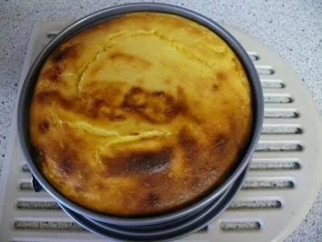 Rezept: Käse-Kirsch-Kuchenzwerg Bild Nr. 10 Käse-Kirsch-Kuchenzwerg - Rezept - Bild Nr. 10