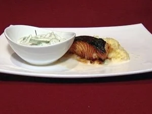 Rezept: Lachsfilet mit Teriyaki-Soße (Jenny Elvers-Elbertzhagen) Lachsfilet mit Teriyaki-Soße (Jenny Elvers-Elbertzhagen) - Rezept