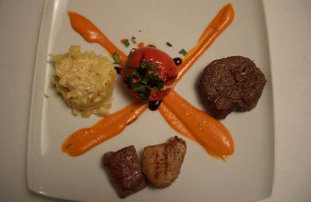 Gekreuzt gegrillte Filetvielfalt, dazu Muskatgratin und gefüllte
Tomaten - Rezept By Unter Volldampf