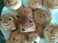 Rezept: Hefeschnecken mit Rosinen Bild Nr. 2 Hefeschnecken mit Rosinen - Rezept - Bild Nr. 2