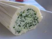 Knoblauch-Bärlauchbutter-Rolle - Rezept