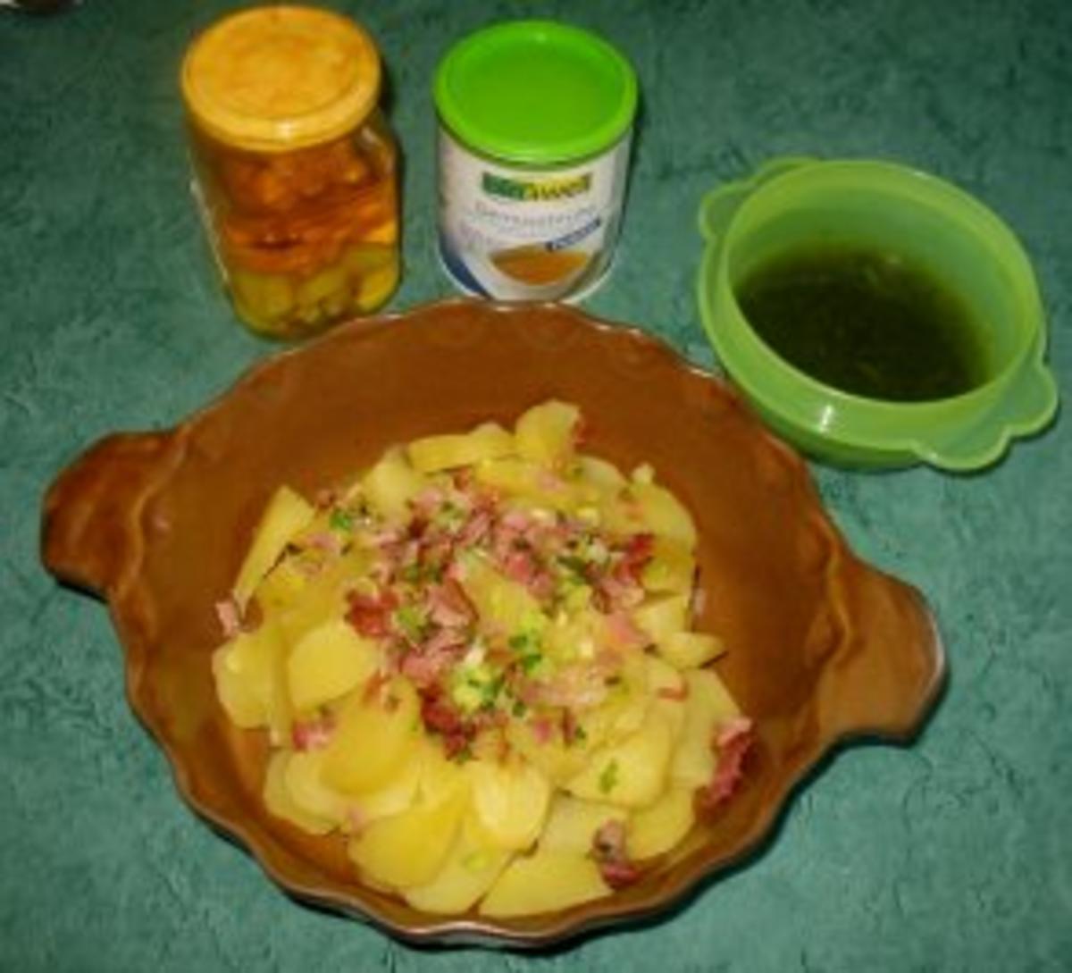 Salat - Einfacher Kartoffelsalat... mal mit Kräuter- mal mit Schmand-Kräuterdressing - Rezept - Bild Nr. 6
