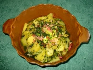 Rezept: Salat - Einfacher Kartoffelsalat... mal mit Kräuter- mal mit Schmand-Kräuterdressing Salat - Einfacher Kartoffelsalat... mal mit Kräuter- mal mit Schmand-Kräuterdressing - Rezept