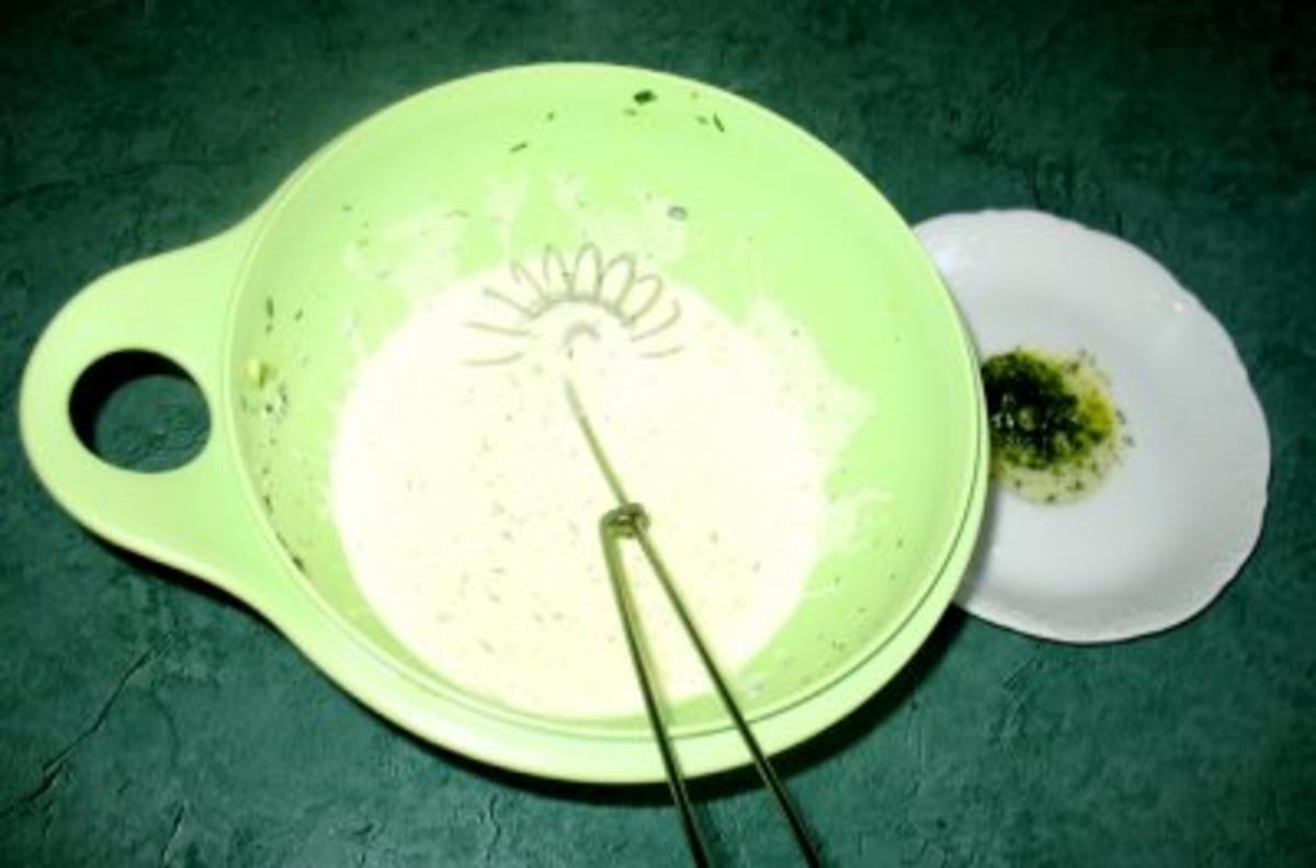 Salat/Beilage - Eisbergsalat ...mit Kräuter-, Schmand- oder Sahnedressing - Rezept - Bild Nr. 2