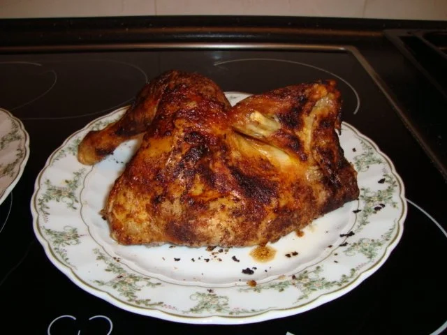 Brathähnchen mit Tomaten-Kopfsalat und frischem Baguette - Rezept - Bild Nr. 6