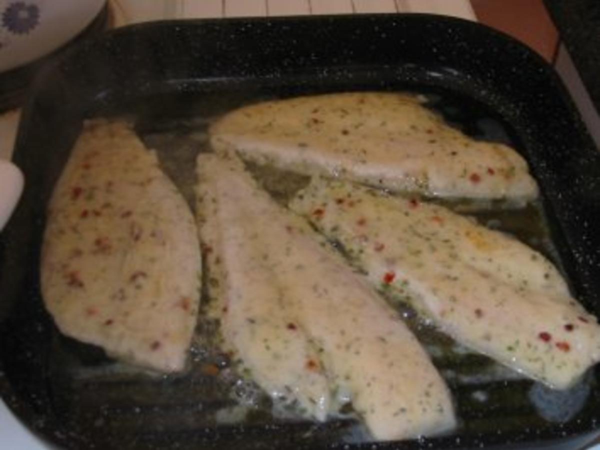Pazifische Kliesche mit Kräutersoße und Salzkartoffeln - einfach - 453 ...