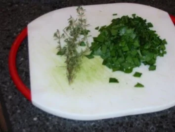 Pazifische Kliesche mit Kräutersoße und Salzkartoffeln - Rezept - Bild Nr. 4