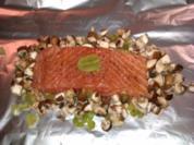 Lachsfilet mit fruchtigen Champignons - Rezept