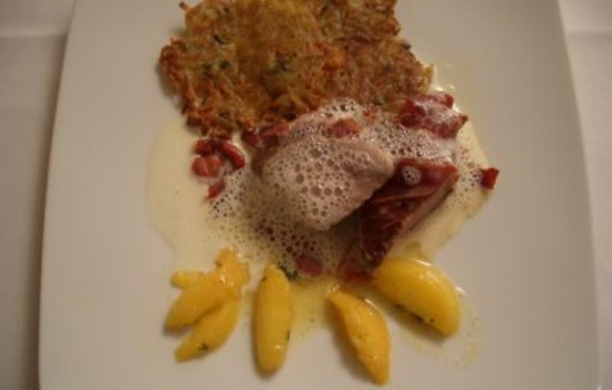 Iberico-Schweinefilet im Pata-Negra-Mantel an Kartoffelrösti mit ...