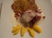 Iberico-Schweinefilet im Pata-Negra-Mantel an Kartoffelrösti mit glasierten Thymian-Vanill - Rezept