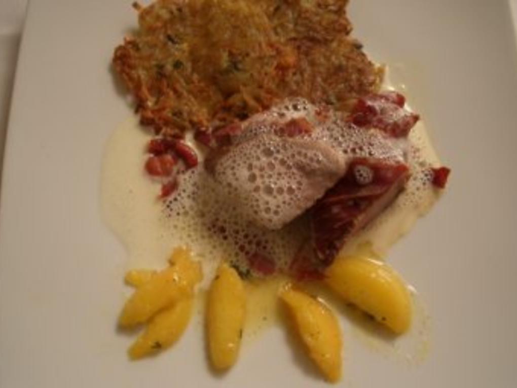 Iberico Schweinefilet im Pata Negra Mantel an Kartoffelrösti mit ...