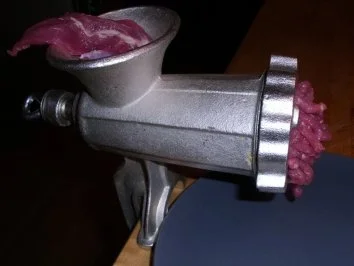 Rezept: Lamm-Ravioli an pikanter Heidelbeersauce Bild Nr. 2 Lamm-Ravioli an pikanter Heidelbeersauce - Rezept - Bild Nr. 2