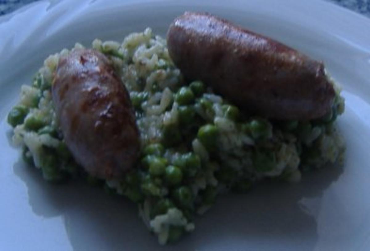 Toskanische Bratwurst mit Erbsen-Risotto - Rezept