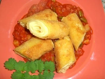 Knusprige Käserollen auf Tomatensauce - Rezept - Bild Nr. 13