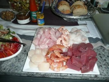 Rezept: Fisch/Fischfondue Bild Nr. 2 Fisch/Fischfondue - Rezept - Bild Nr. 2