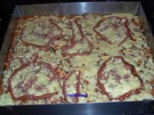 Pizza: Pilze und Kochschinken auf Vollkornteig - Rezept