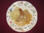 Kaninchenrückenfilet auf Champagnerkraut mit Schmandkartoffeln - Rezept