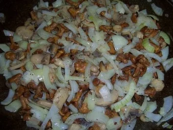 Eier-Auflauf mit Pilzen und Thunfisch - Rezept - Bild Nr. 4