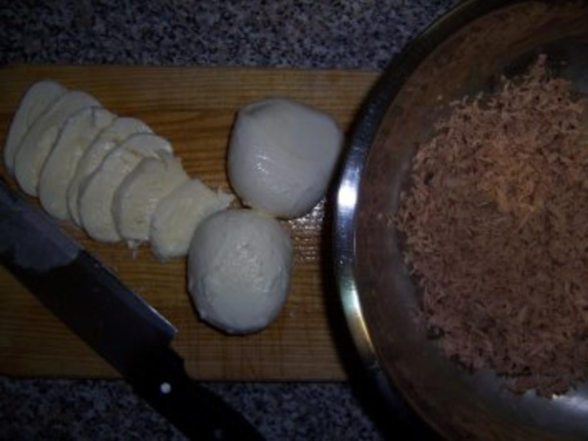 Eier Auflauf mit Pilzen und Thunfisch - einfach - 163 kcal/100g