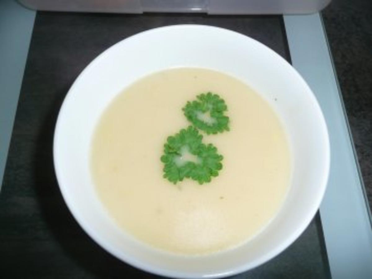 Spargelcreme-Suppe mit Pfiff - Rezept