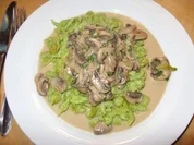 D1: Bärlauchspätzle mit Pilzsauce - Rezept