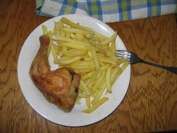Rezept: Hähnchenschenkel und Pommes Hähnchenschenkel und Pommes - Rezept