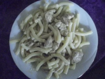 Hühnchengeschnetzeltes mit Ziegenfrischkäse - Rezept