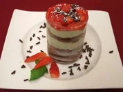 Basilikum-Tiramisu mit Erdbeer-Ragout - Rezept