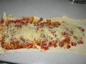 gefüllte Blätterteigrolle - Rezept