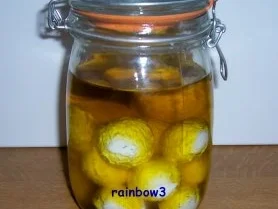 Rezept: Brotaufstrich: Labna ... arabische Frischkäsebällchen in Öl Brotaufstrich: Labna ... arabische Frischkäsebällchen in Öl - Rezept